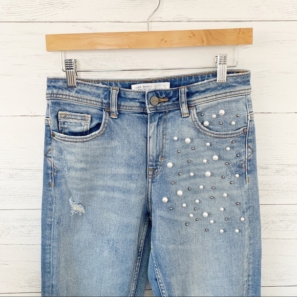 Zara Pearl Embellished Boyfriend Jeans Distressed Raw Step Hem Light Wash Size 0 - Picture 3 of 11